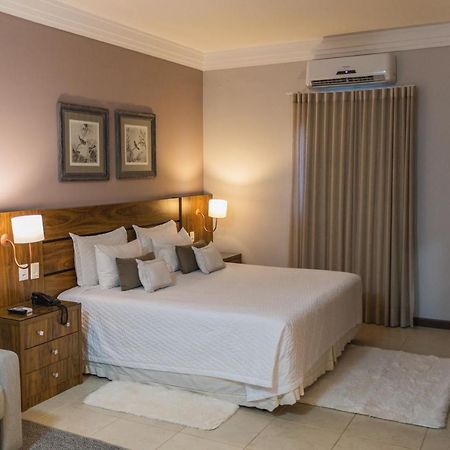Jr Hotel Marilia Bagian luar foto