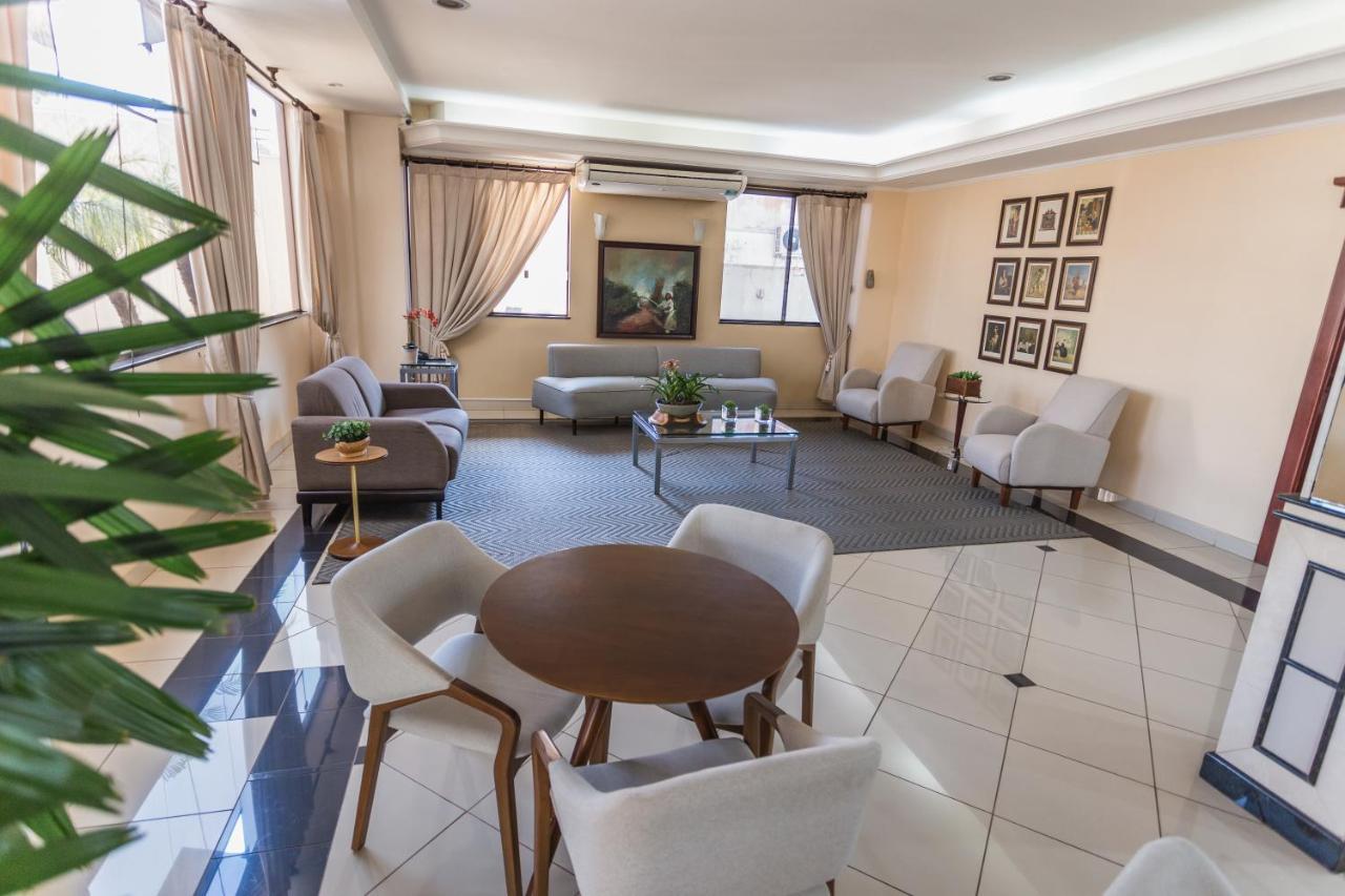 Jr Hotel Marilia Bagian luar foto