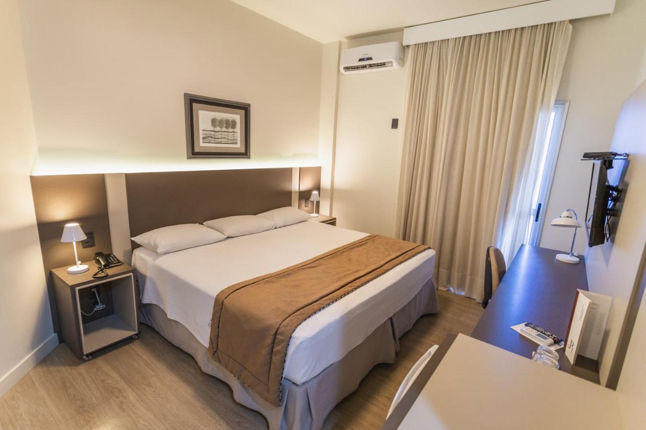 Jr Hotel Marilia Bagian luar foto