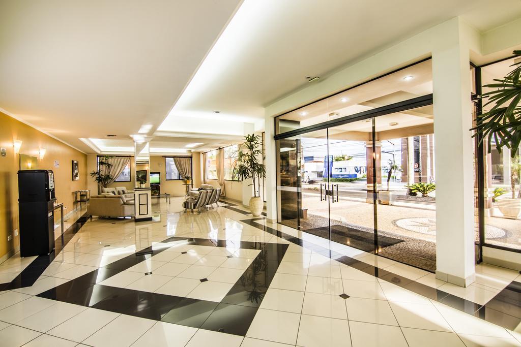 Jr Hotel Marilia Bagian luar foto
