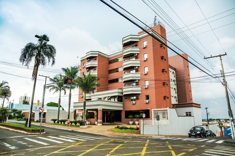 Jr Hotel Marilia Bagian luar foto