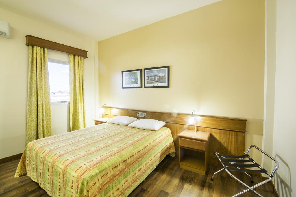 Jr Hotel Marilia Bagian luar foto