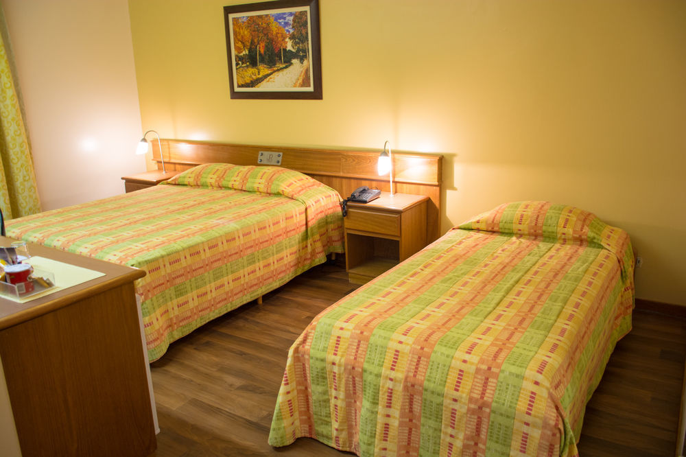 Jr Hotel Marilia Bagian luar foto